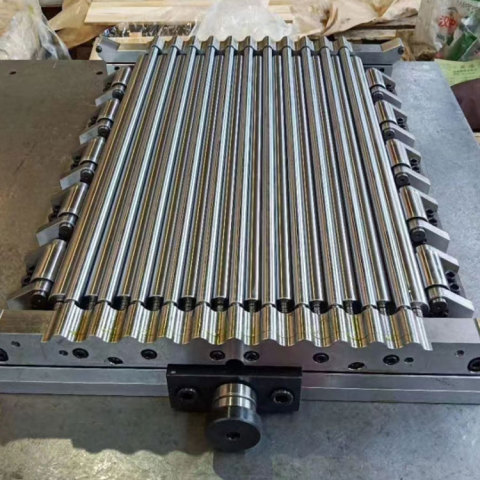 precision straightening roller for leveler